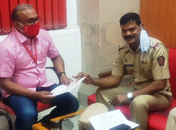 MUMBAI POLICE OFFICERS MEET GS, COM. VENU P. NAIR AT NRMU UNION OFFICE,CSMT ON 11.02.2021