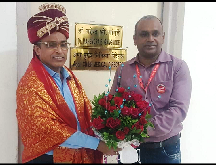 GS NRMU (CR/KR) COM. VENU P. NAIR CONGRATULATED SHRI MAHENDRA B. GANGURDE ON HIS PROMOTION TO CHIEF MEDICAL DIRECTOR AT GUWAHATI