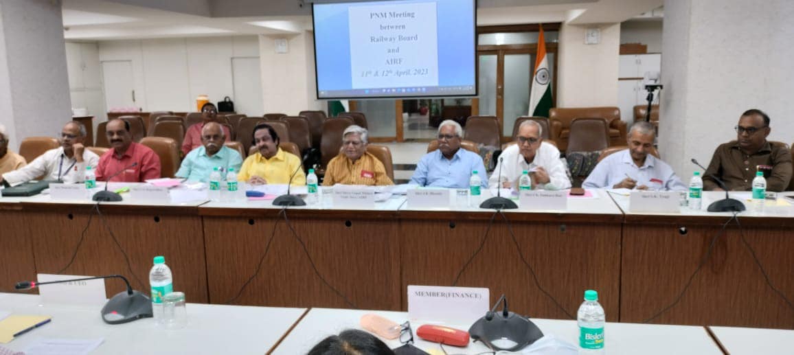 PNM BETWEEN CRB/CEO/RLY. BOARD MEMBERS AND AIRF OFFICE BEARERS HELD ON 11.04.2023 IN CONFERENCE HALL OF RAIL BHAVAN, NEW DELHI