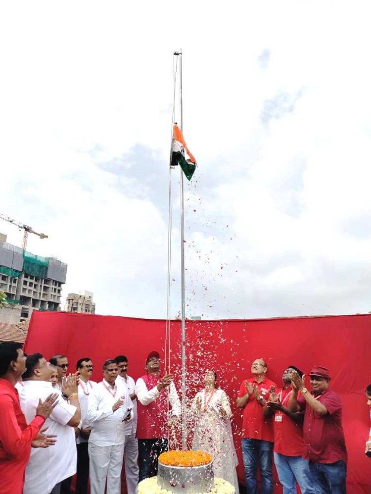 77TH INDEPENDENCE DAY CELEBRATED AT NATIONAL RAILWAY MAZDOOR UNION, HQ OFFICE AT BYCULLA ON 15.08.2023 AT 9.00 HRS