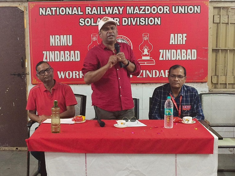 NRMU (CR/KR) SUR DIVISION ACTIVIST MEETING HELD IN UNION OFFICE AT 16.00 HRS AND BOARD MEETING OF C. RLY. ECC SOCIETY WAS HELD ON 14.08.2023 AT SOCIETY OFFICE IN THE AUGUST PRESENCE OF GS COM. VENU P. NAIR JI