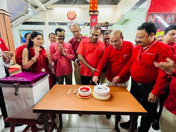 FEW GLIMPSES FROM GS/NRMU(CR/KR) COM. VENU P NAIR BIRTHDAY CELEBRATION AT UNION HQ OFFICE,MATUNGA ON 23.09.2023