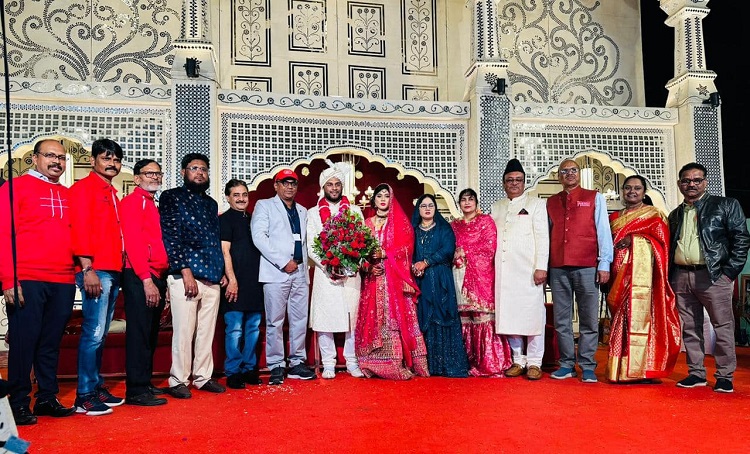 GS/NRMU(CR/KR) COM. VENU P NAIR ATTENDED THE MARRIAGE FUNCTION OF SHRI ZEESHAN SON OF COM. ASIF ALI SECRETARY/NGP(G) BRANCH ON 24.11.2023 AT NAGPUR