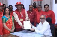 ON 25/10/2024 NRMU(CR/KR) OFFICIALLY FILED ITS NOMINATION TO CONTEST THE UNION RECOGNISTION ELECTION IN CENTRAL RAILWAY IN THE AUGUST PRESENCE OF GS COM.V ENU P NAIR AND GS/AIRF COM. SHIVGOPAL MISHRA